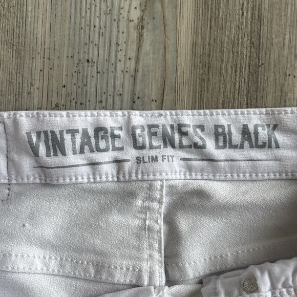 Vintage Genes Black Slim Fit Shorts,  Women’s Size 32 White MSRP $55 - Picture 2 of 10